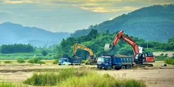 Quảng Ngãi: Mỏ cát trúng đấu giá chỉ được phép khai thác khi đã hoàn thành việc kê khai giá