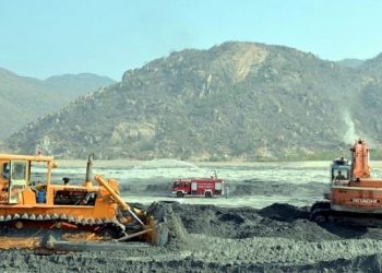 Sử dụng tro, xỉ làm nguyên liệu sản xuất vật liệu xây dựng và vật liệu san lấp