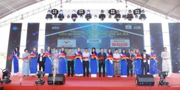 Khai mạc triển lãm Liên ngành Cửa lần thứ nhất