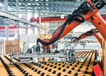 Viglacera sản xuất thành công những m2 kính siêu trắng đầu tiên tại Việt Nam