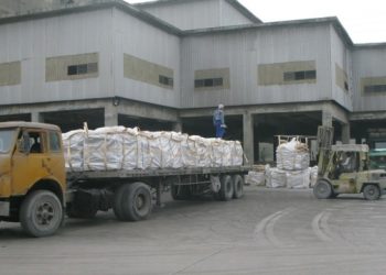 Tháo gỡ khó khăn cho ngành Xi măng