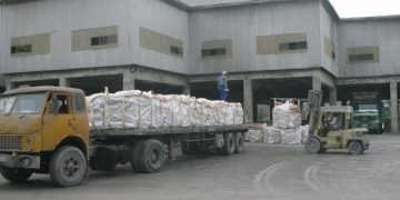 Tháo gỡ khó khăn cho ngành Xi măng