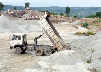 Phát triển bền vững hoạt động thăm dò, khai thác, chế biến khoáng sản làm vật liệu xây dựng