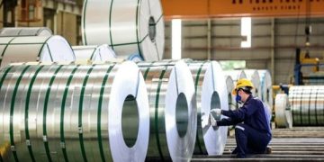 Xuất khẩu thép năm 2024: Vượt hai rào cản lớn để tăng trưởng bền vững