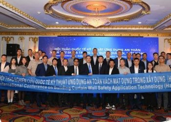 Hội thảo quốc tế “Ứng dụng thi công vách mặt dựng an toàn và thiết kế xanh bền vững 2024”