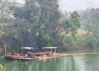 Lào Cai: Tăng cường quản lý hoạt động khai thác, vận chuyển cát, sỏi
