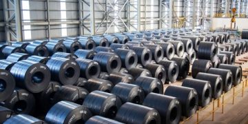 Nghịch lý lượng thép cán nóng nhập khẩu cao gấp 1,5 lần sản xuất trong nước