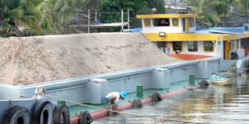 Đồng bằng sông Cửu Long: Tìm cát cho công trình